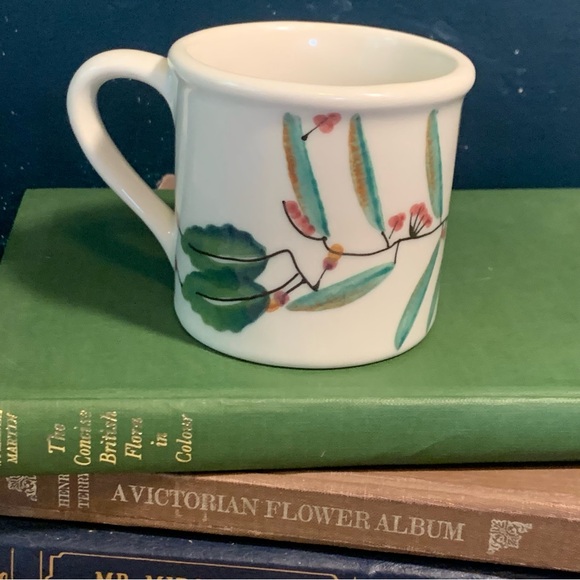 Heartstone Stoneware Hand Painted Mug Mistletoe Pattern Traditional Size Coffee - Picture 2 of 10